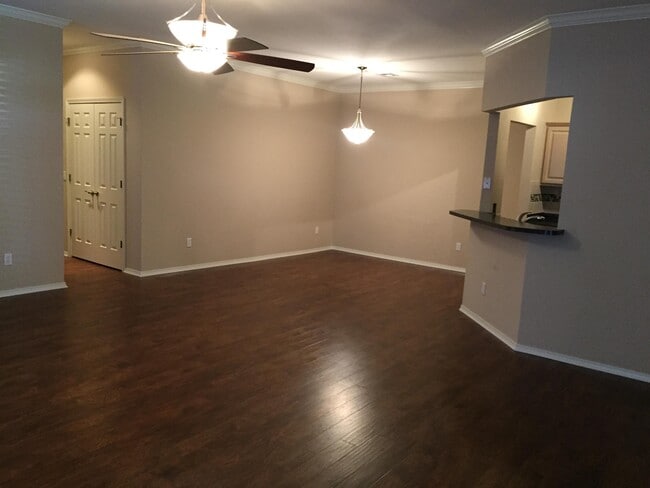 Building Photo - 4501 N Youngs Blvd