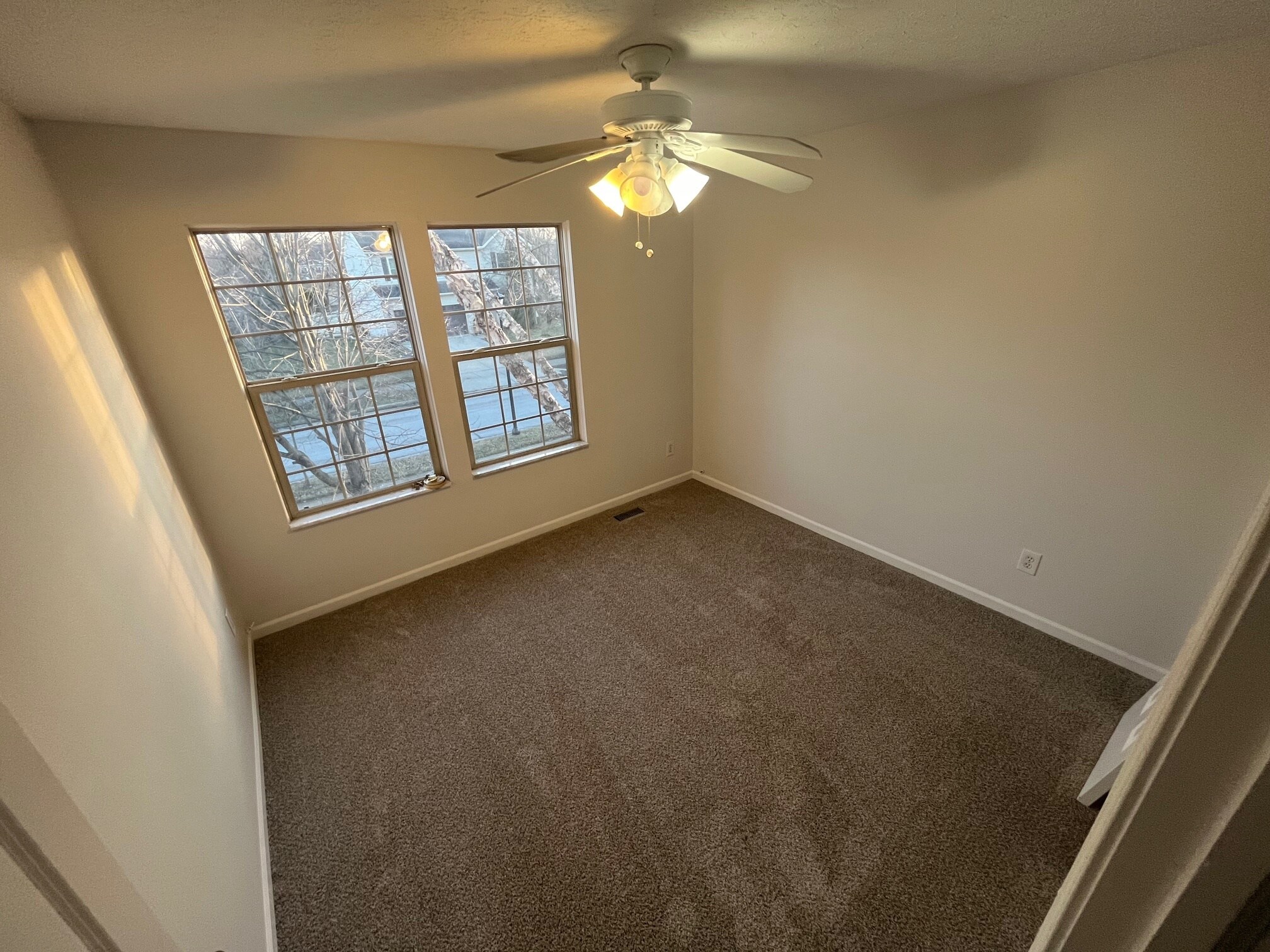 Building Photo - 1074 Lakegrove Court