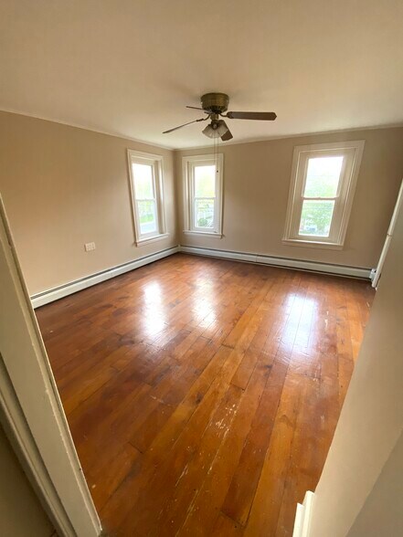 Living Room/Bedroom 1 (2nd Floor) - 506 Washington St