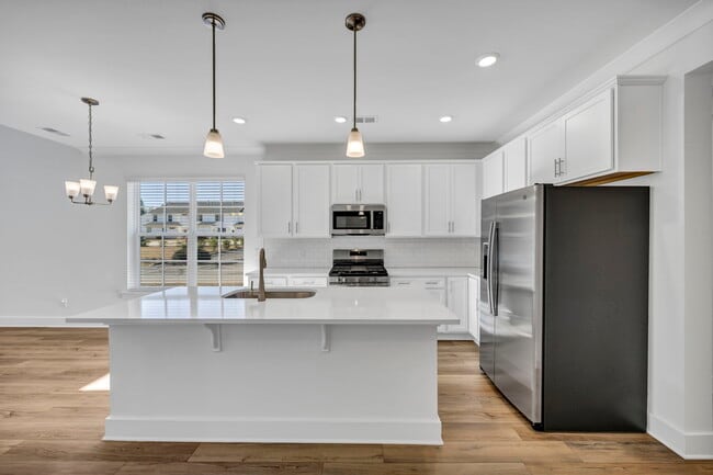 Building Photo - 600 Wetherbrooke Way