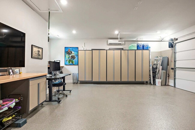 Building Photo - 3608 Pennsylvania Ave