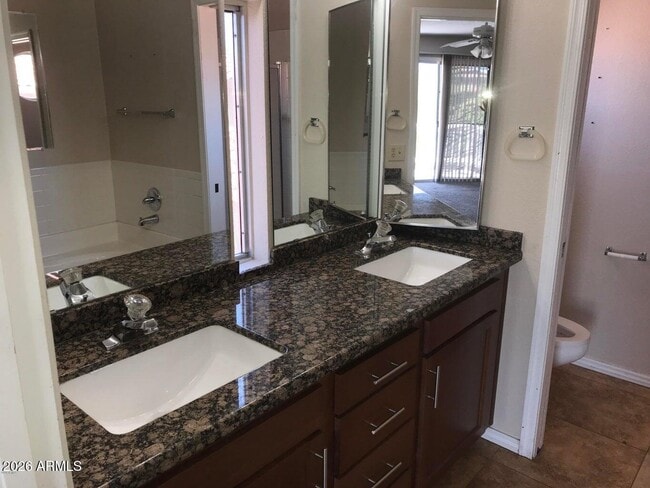 Building Photo - 18223 N 16th Pl