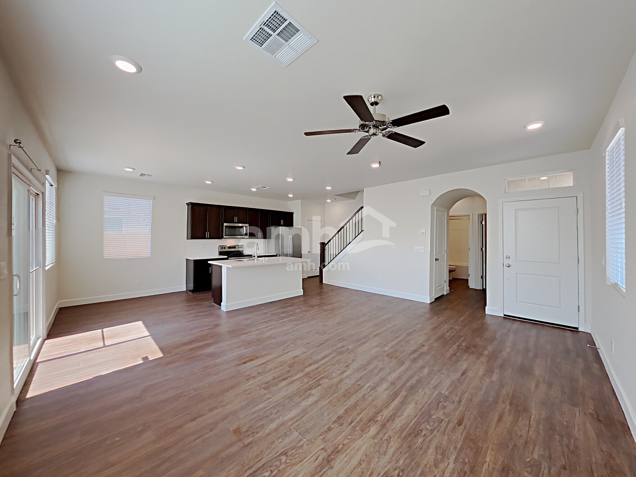 Building Photo - 9611 Harkes Dr