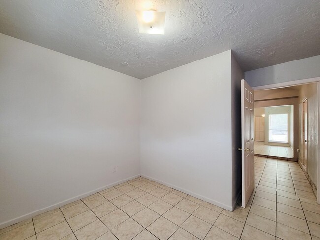 Building Photo - 17423 Ranch Country Rd