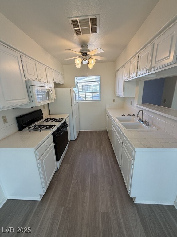 Building Photo - 275 N Lamb Blvd