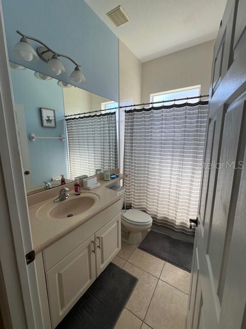 Building Photo - 2427 Caledonian St