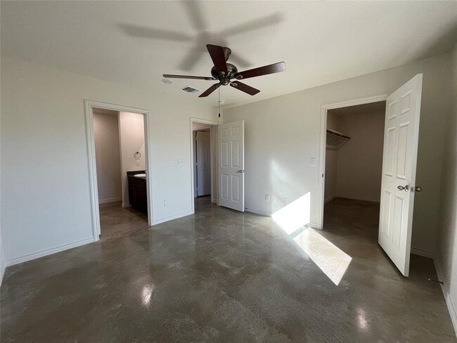 Building Photo - 2316 Alterman Dr