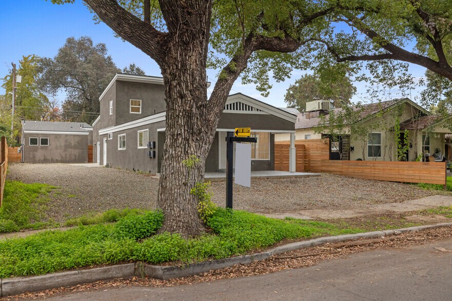 Building Photo - 214 Kimble St