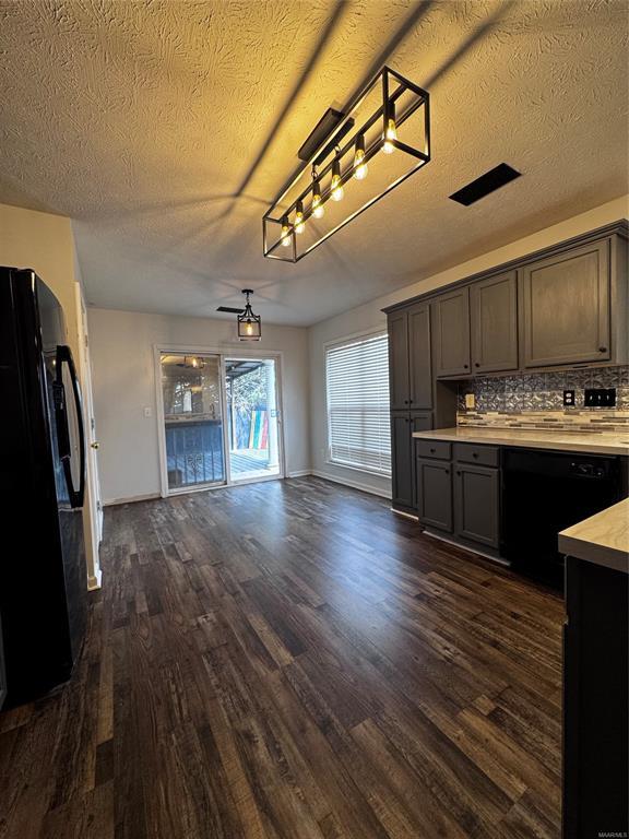 Building Photo - 1801 Young Pointe Blvd