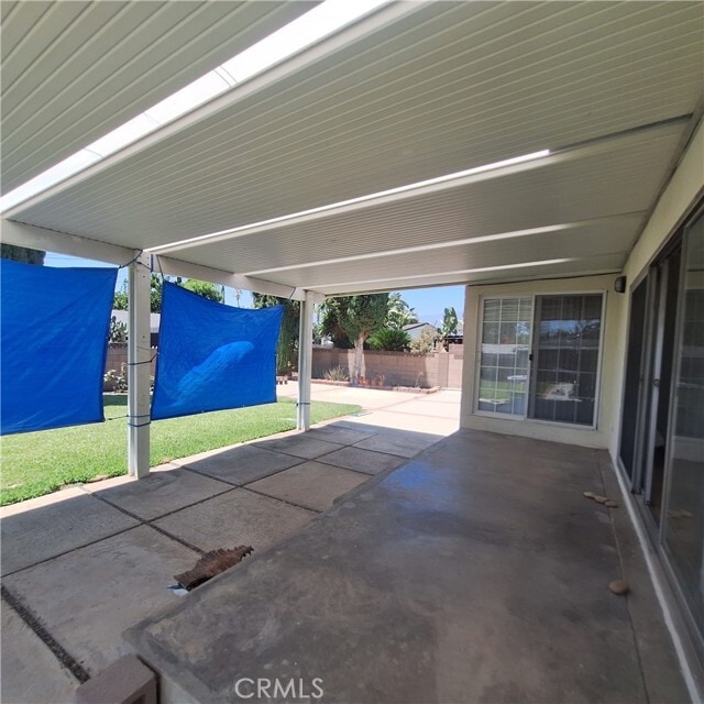 Building Photo - 707 N Conlon Ave