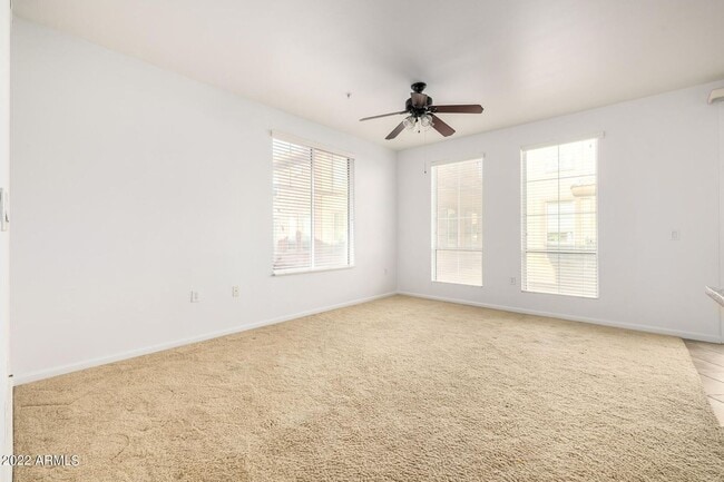 Building Photo - 1920 E Bell Rd