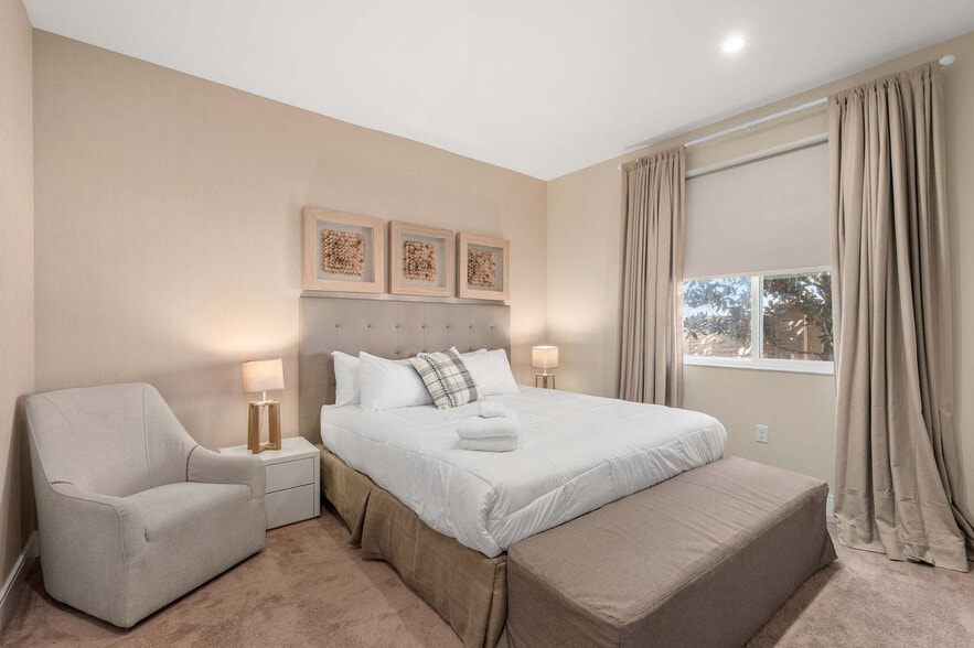 Building Photo - 3231 Brasilia Ave