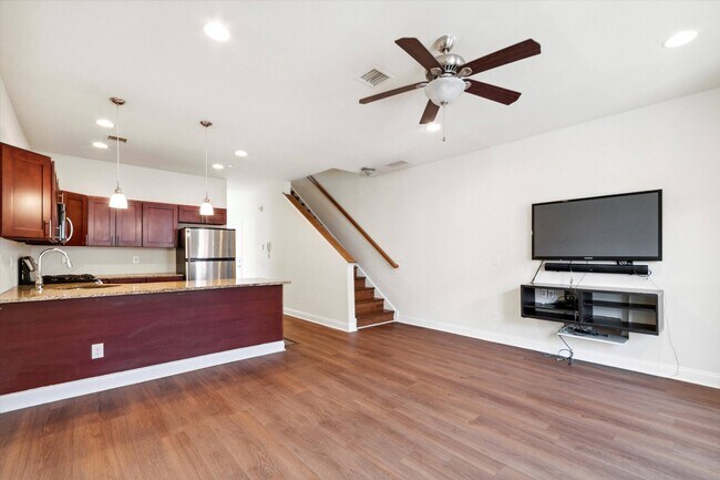 Building Photo - 1906 N 18th St