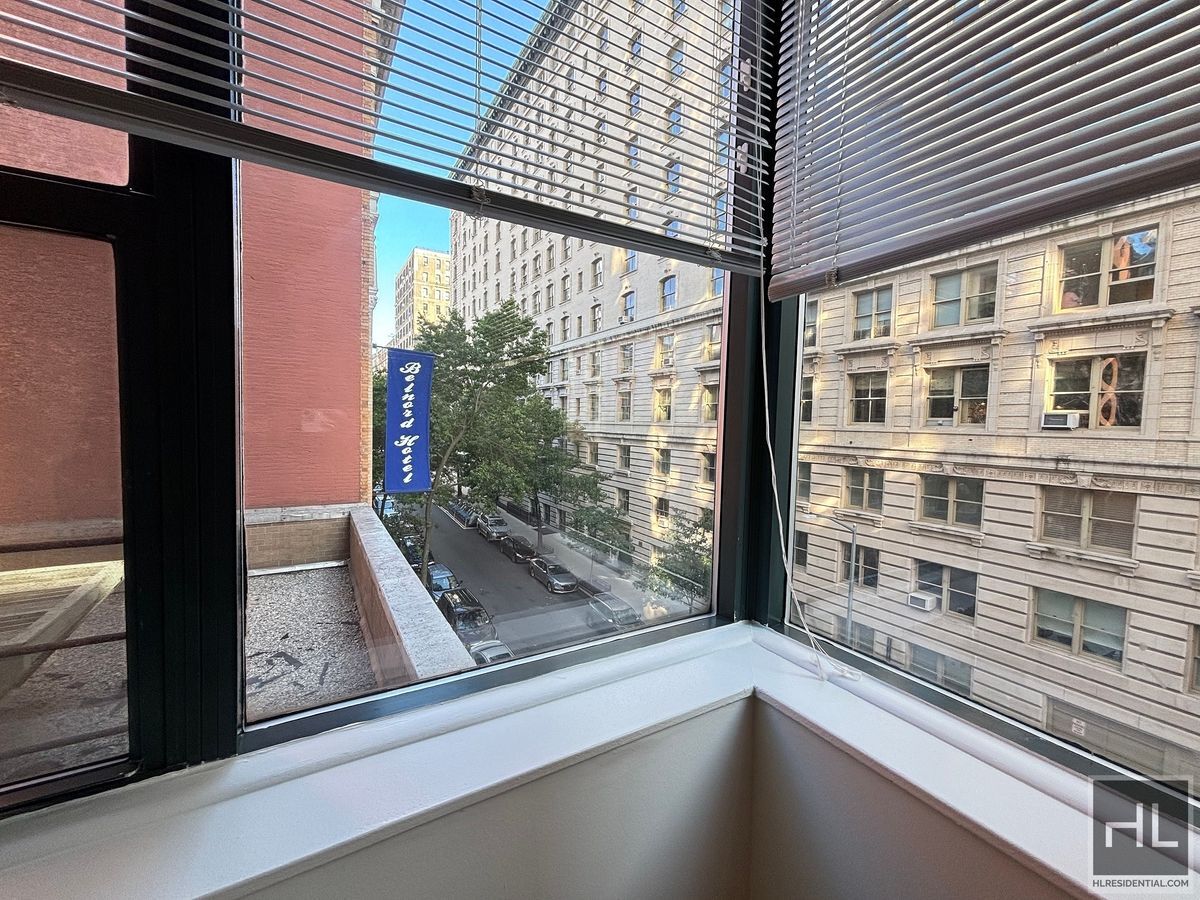 Building Photo - West 87th Street