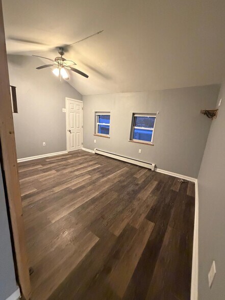 Building Photo - 325 Richfield St