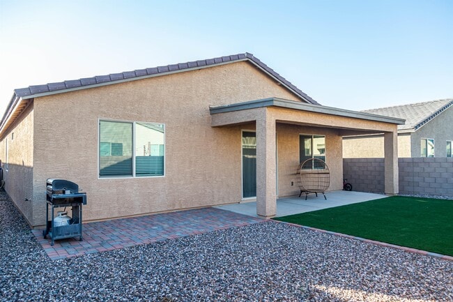 Building Photo - 7387 S Via Plaza del Maya