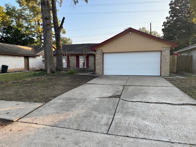 Primary Photo - 5222 Moonshadows Dr