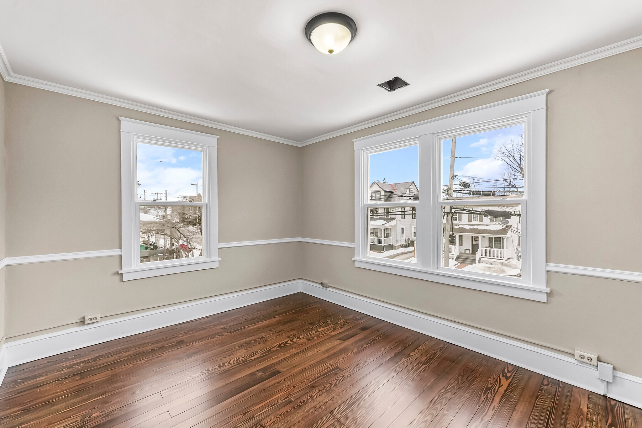 Building Photo - 640 Market St