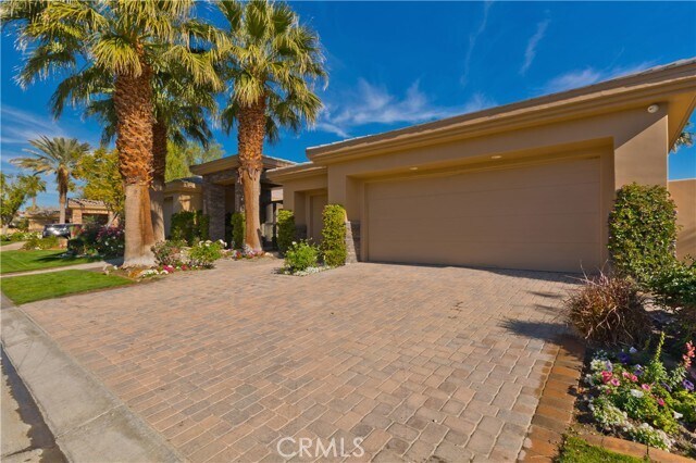 Building Photo - 57780 Troon Way