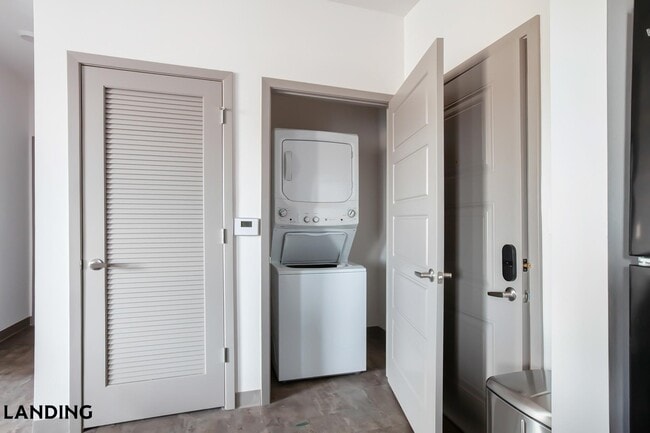 Building Photo - 2621 S Jefferson Ave