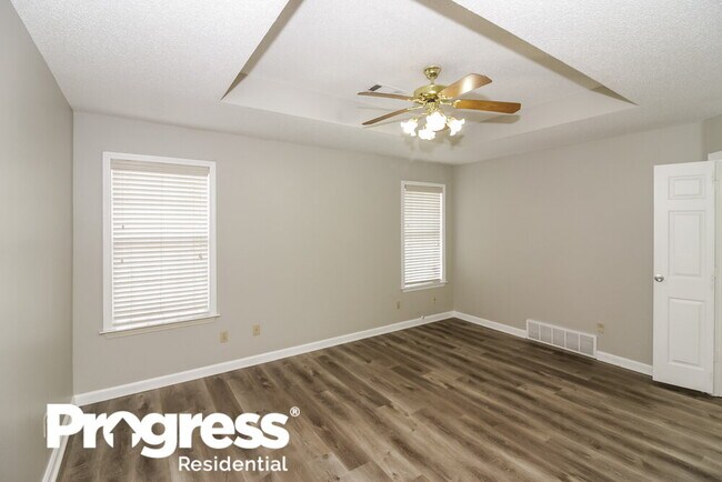 Building Photo - 8887 Hidden Springs Cove