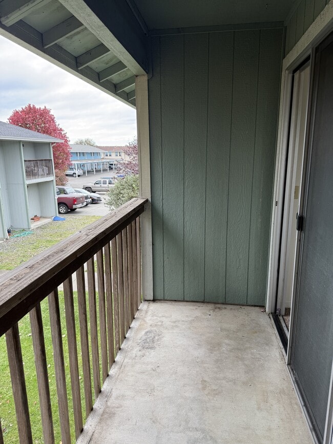 Building Photo - 1270 Haven Ln