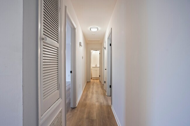 Building Photo - 4243 Windsor Spring Rd