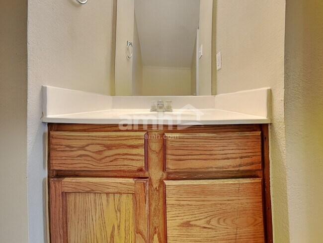 Building Photo - 13205 Vizquel Loop