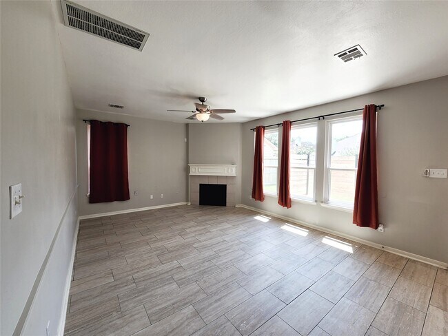 Building Photo - 7206 Bethany Bay Dr