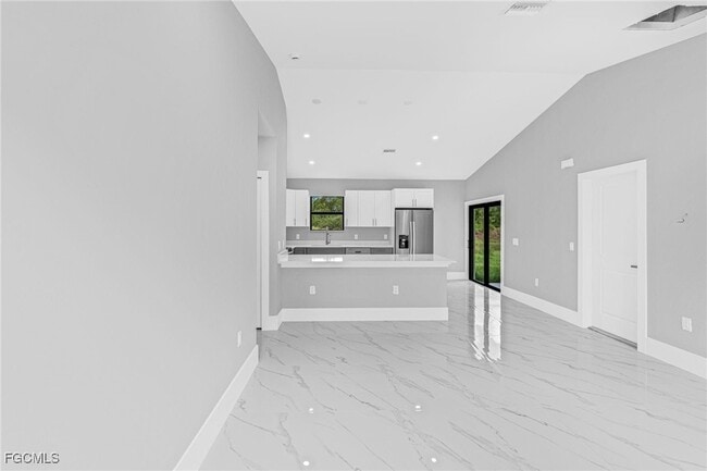Building Photo - 633 Windermere Dr