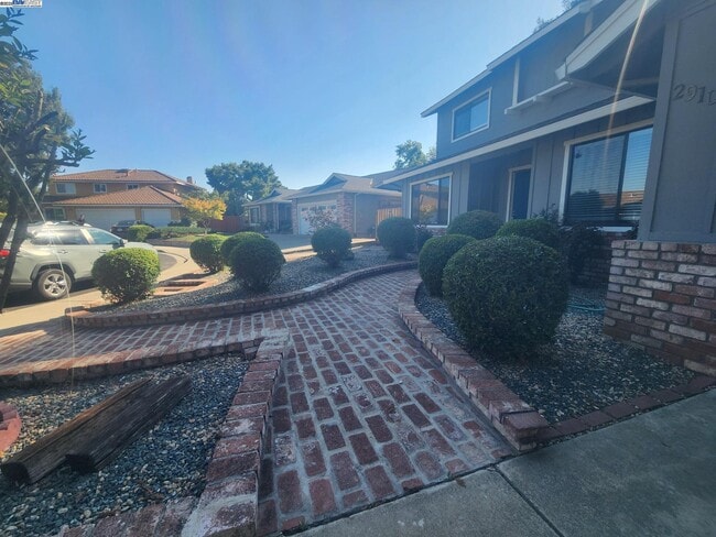 Building Photo - 2910 Yorkshire Ct