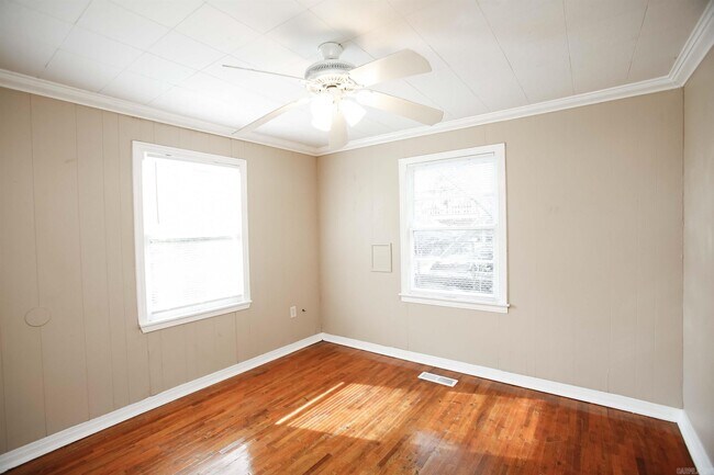 Building Photo - 3510 Walker St