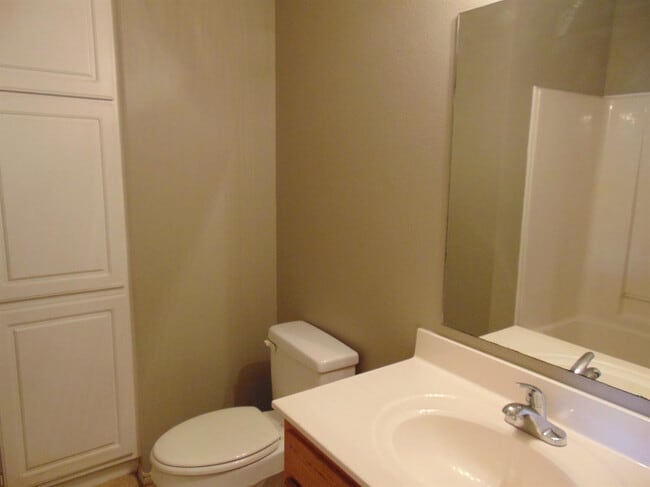 Building Photo - 2703 108th St