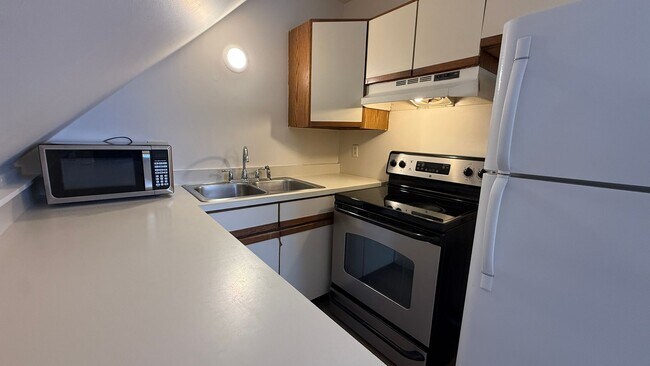 Interior Photo - 24-26 Hanson Street