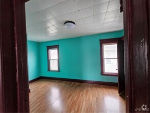 Building Photo - 1037 Walden Ave