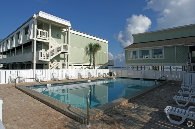 Pool - Boardwalk Condominiums