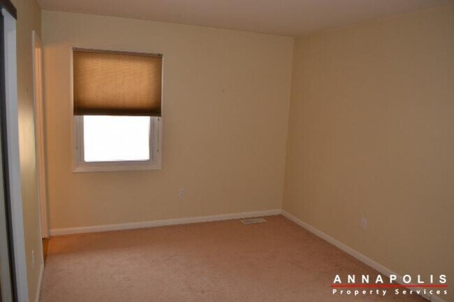 Building Photo - 227 dewey drive