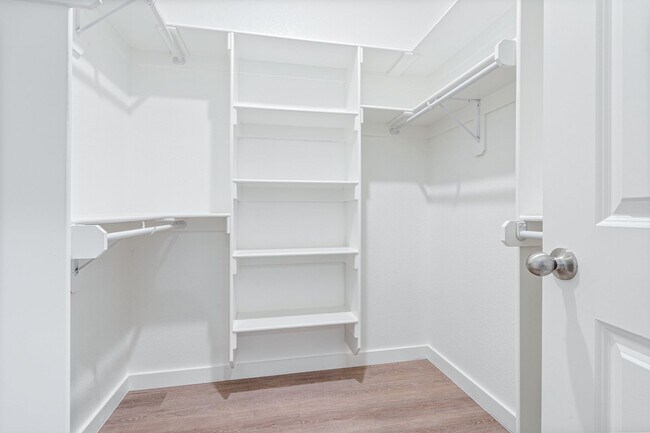 Building Photo - 259 N Wild Goose Ave