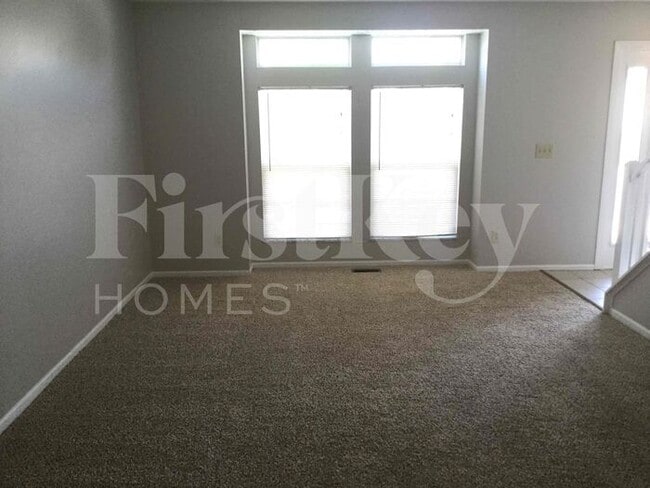 Building Photo - 7249 Bennell Dr