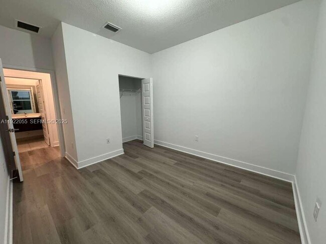 Building Photo - 10473 NW 82nd St