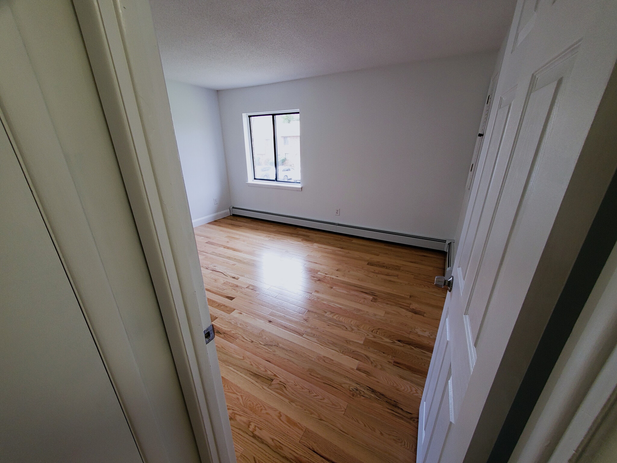 1st Bedroom - 86 Wakefield Cir