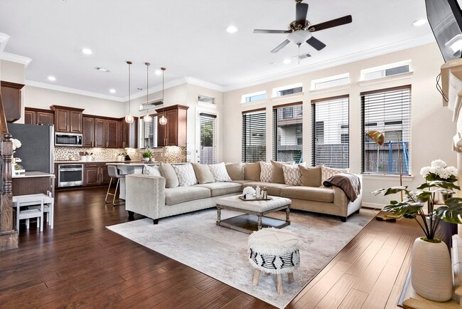 Building Photo - 13204 Leighton Gardens Dr