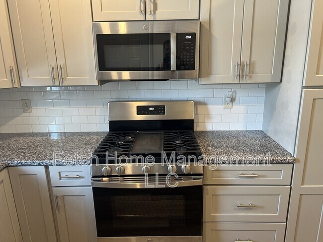 Building Photo - 34 N Lee St