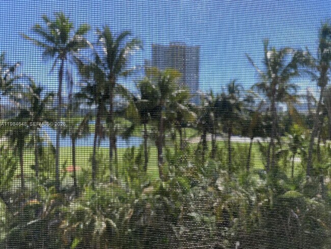 Building Photo - 200 NE 14th Ave