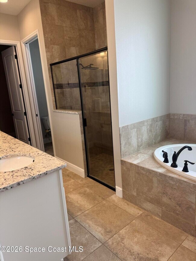 Building Photo - 2723 Rodina Dr