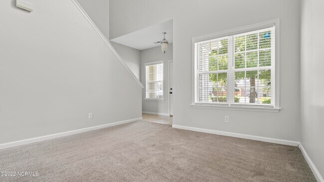 Building Photo - 501 Pearl Valley Ct