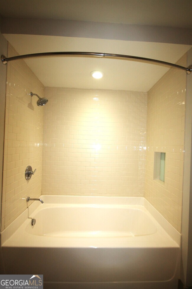 Building Photo - 4561 Olde Perimeter Way