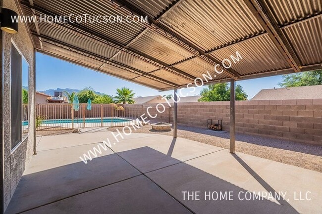 Building Photo - 2581 W Camino De La Joya