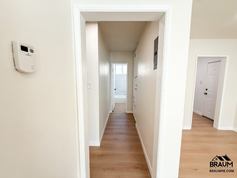 Building Photo - 7333 Woodman Ave