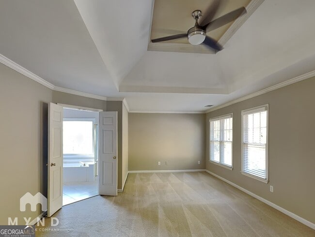 Building Photo - 12515 Magnolia Cir